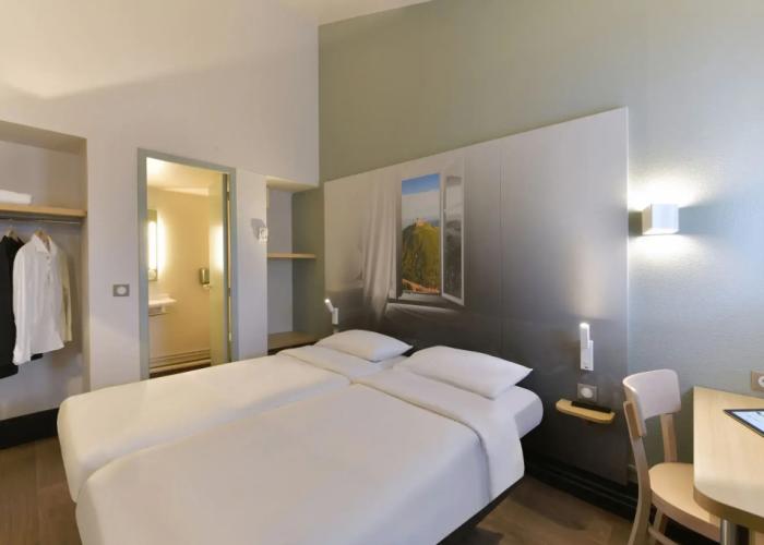 B&B HOTEL Clermont-Ferrand Le Brézet Aéroport