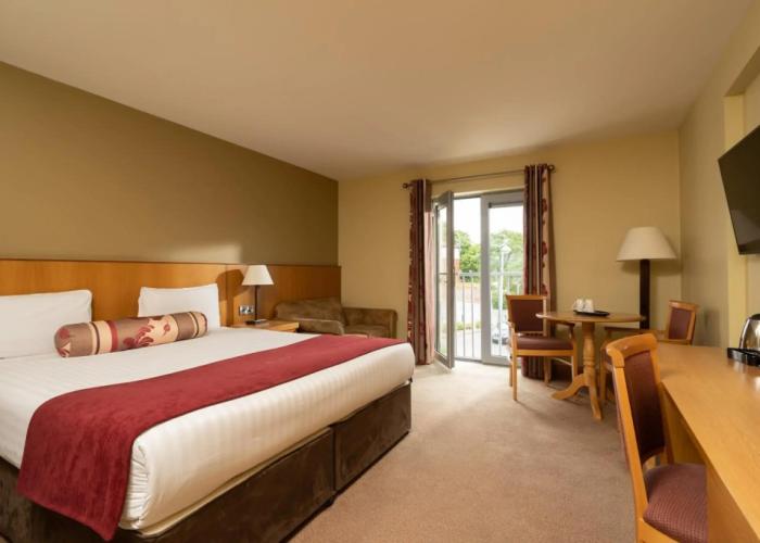 Belmore Court & Motel