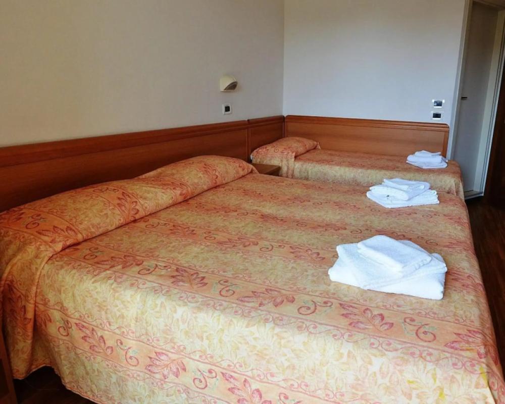 фото Hotel Bamar