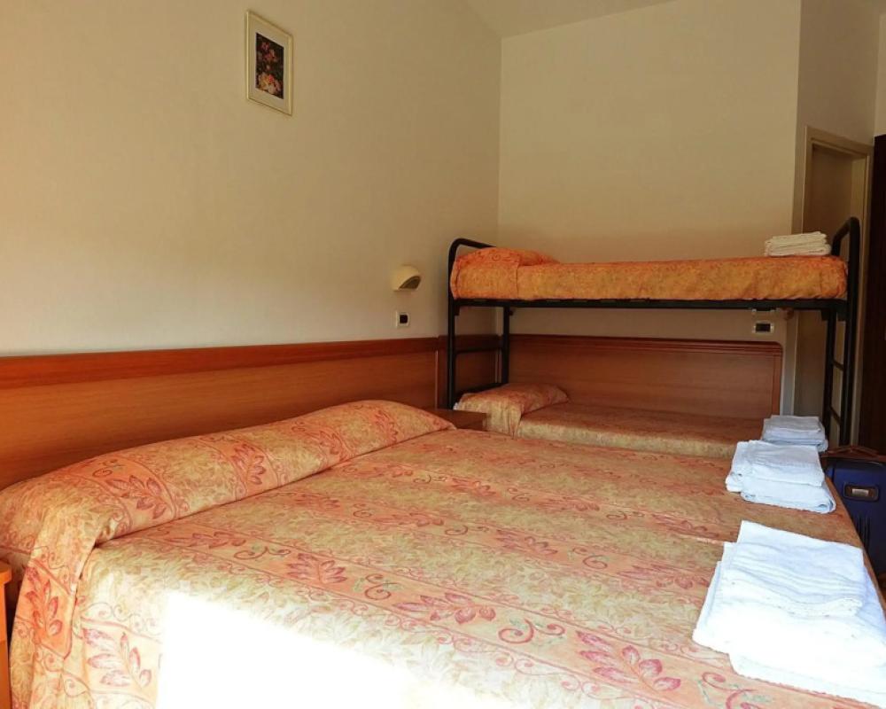 фото Hotel Bamar