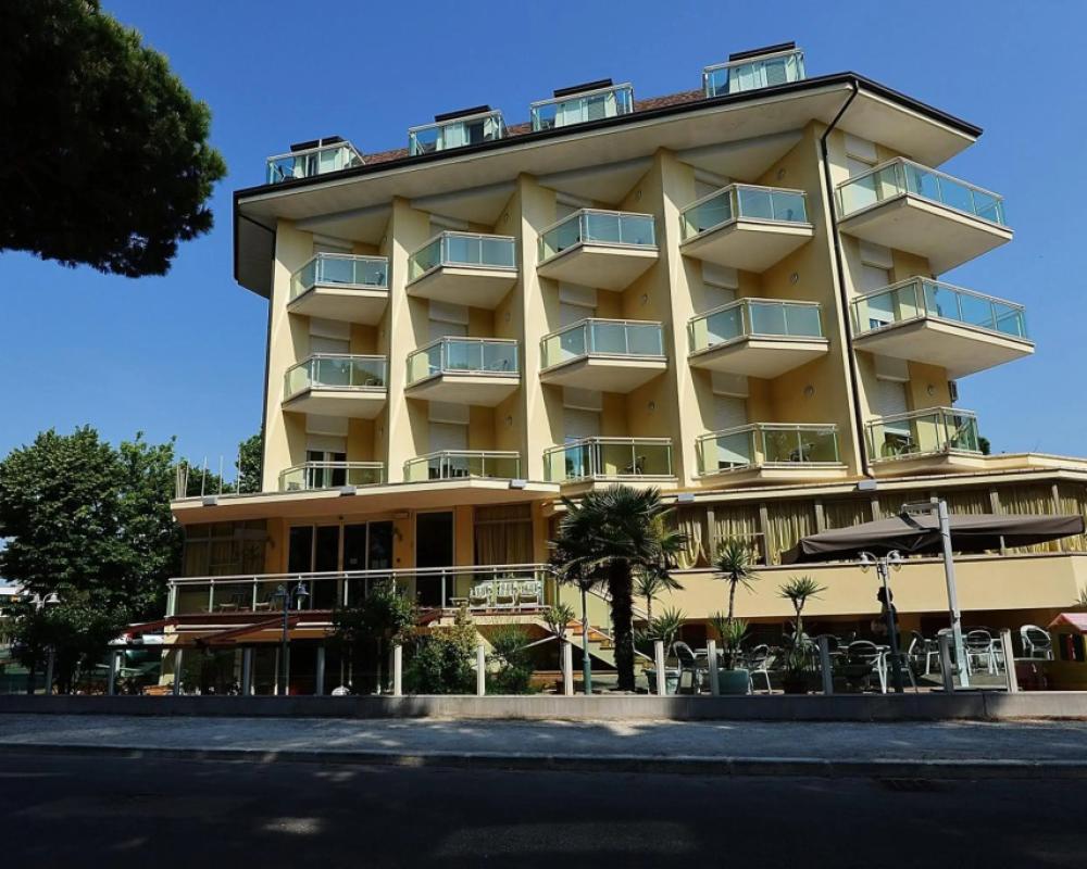 фото Hotel Bamar
