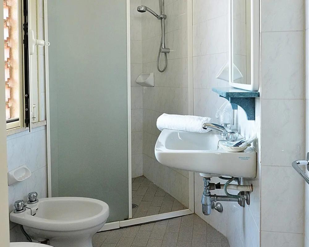 фото Hotel Bamar