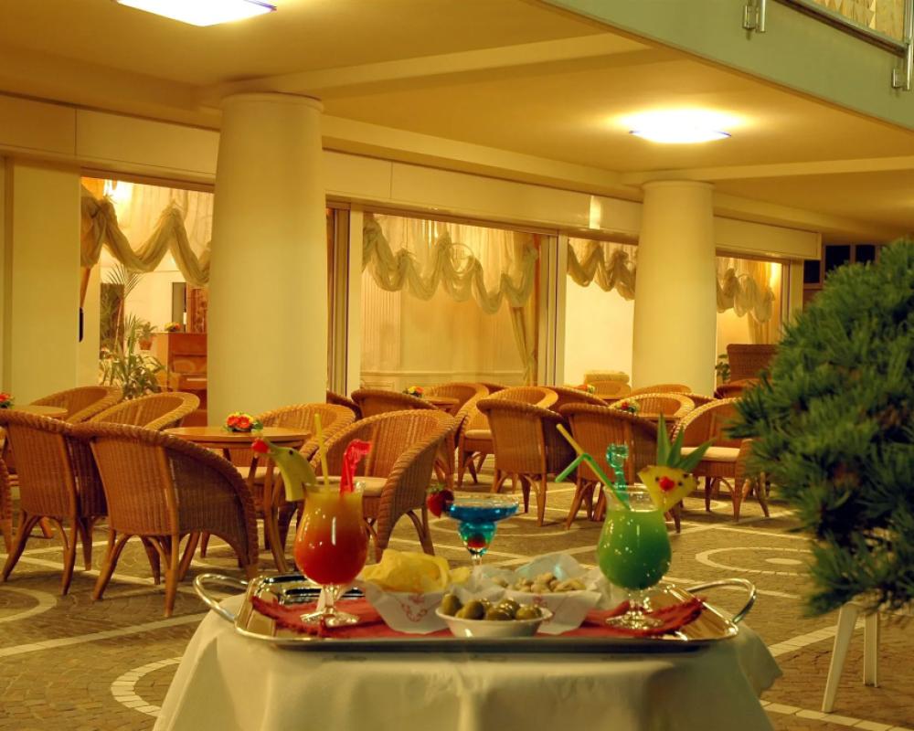фото Hotel Universal