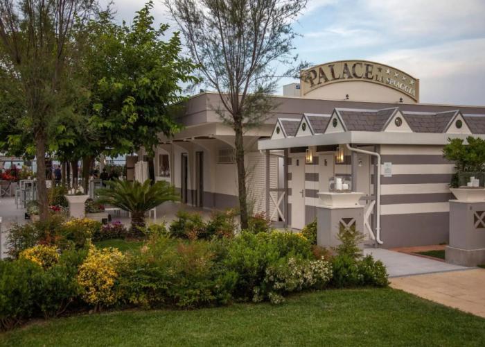 Hotel Palace