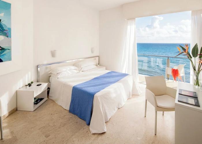 Hotel Caravelle