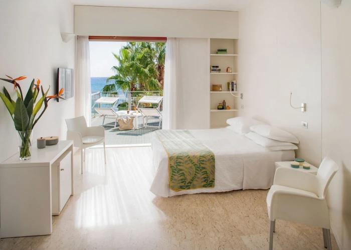 Hotel Caravelle