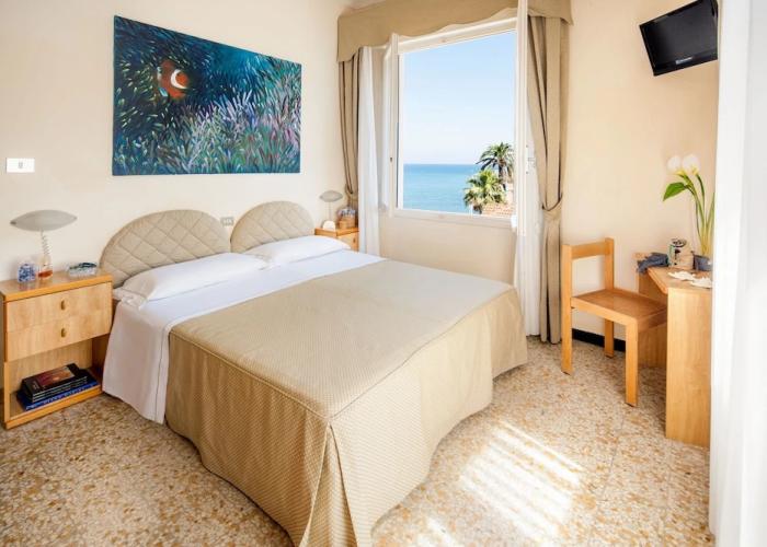 Hotel Golfo E Palme
