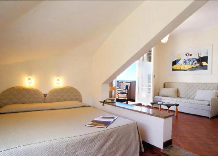 Hotel Golfo E Palme