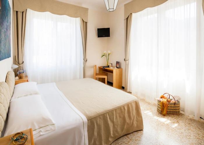 Hotel Golfo E Palme
