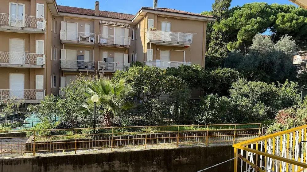 M P Beach House in Diano Marina