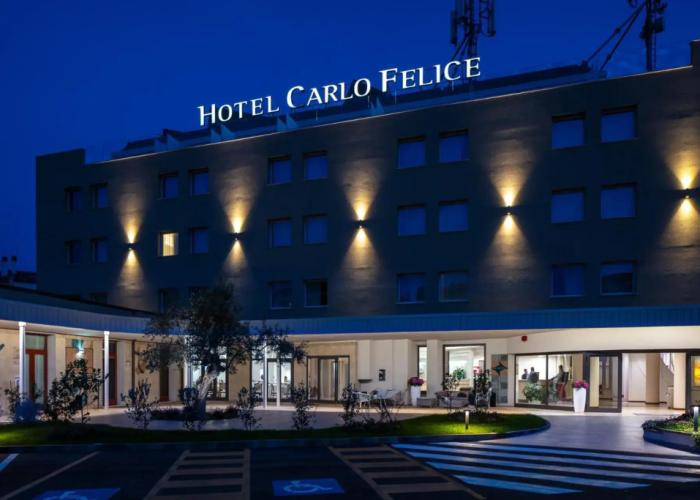 Hotel Carlo Felice