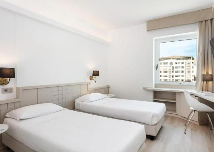 Hotel Carlo Felice