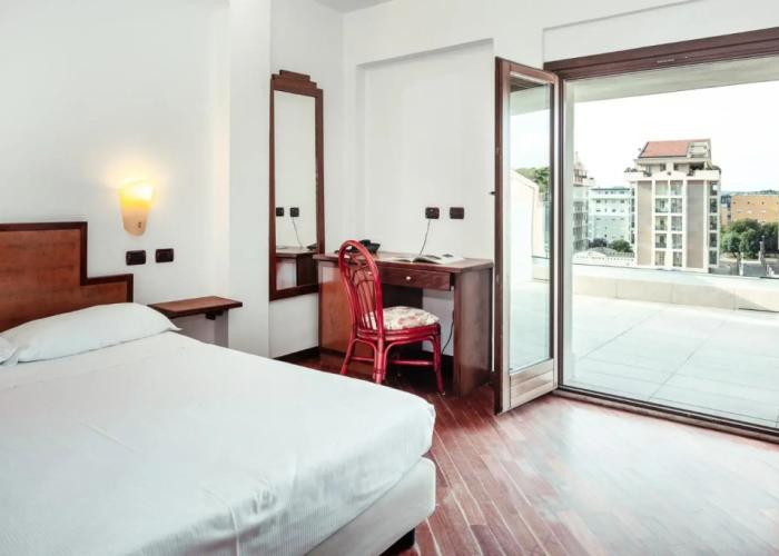 Hotel Carlo Felice