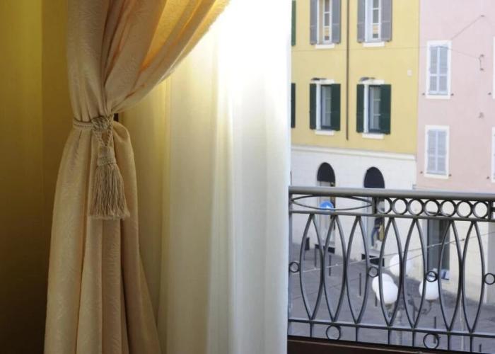 Piazza Azuni 18 Guest House