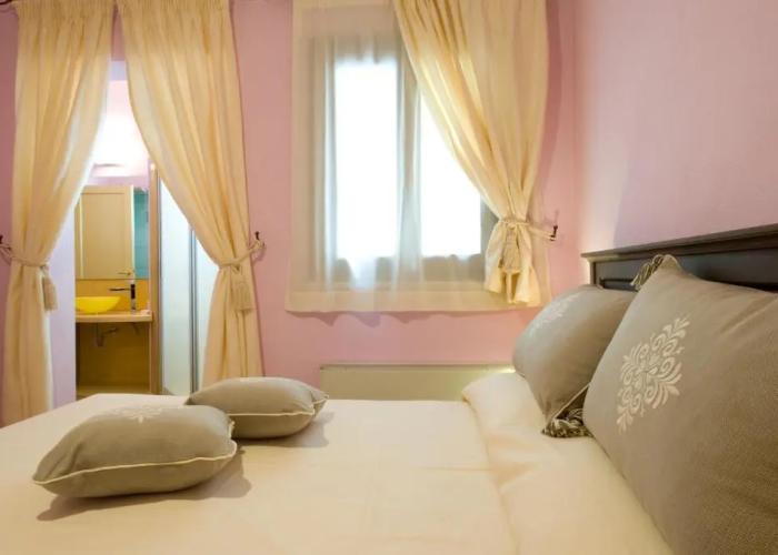 Piazza Azuni 18 Guest House