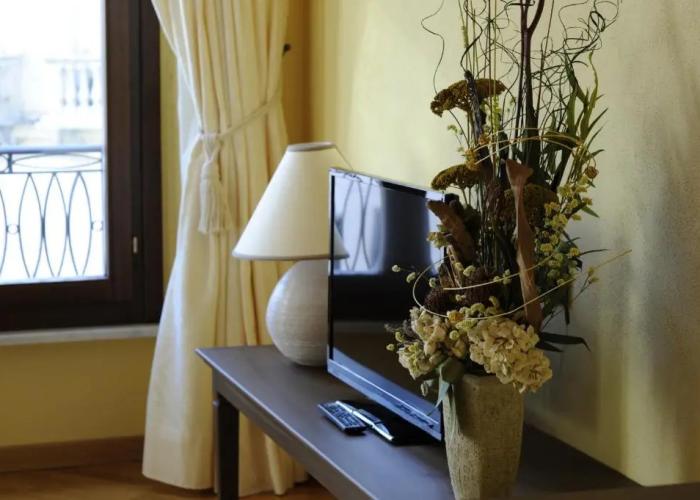 Piazza Azuni 18 Guest House