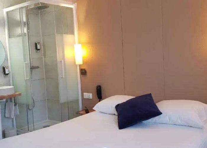 Hotel Bristol