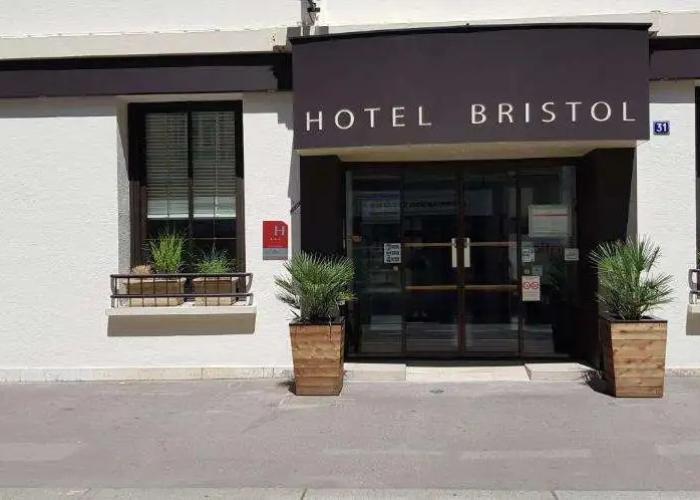 Hotel Bristol