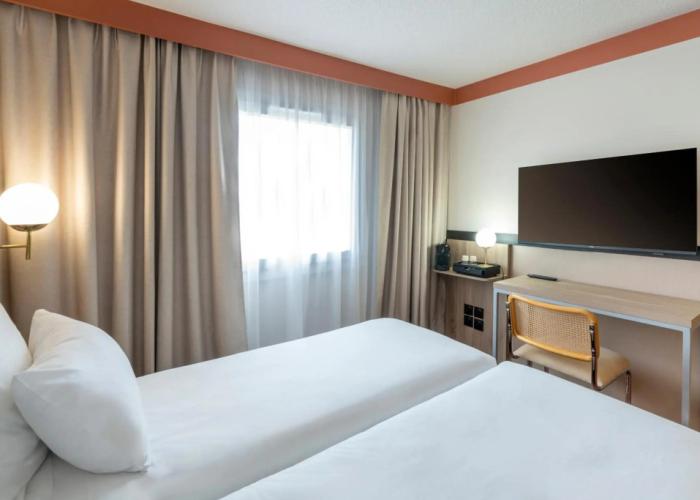 Sure Hotel by Best Western Caen Mémorial