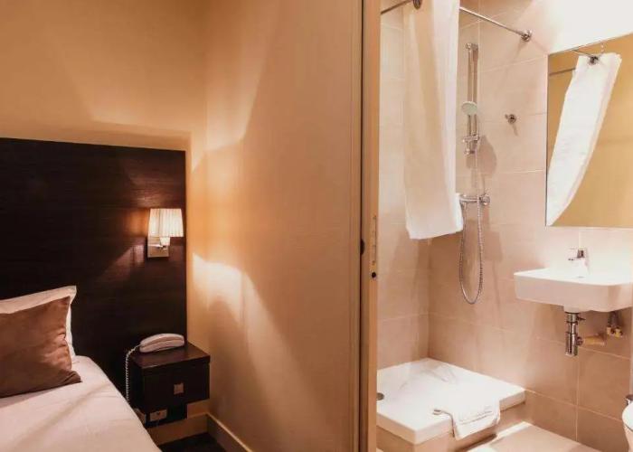 Hotel Astrid Caen centre
