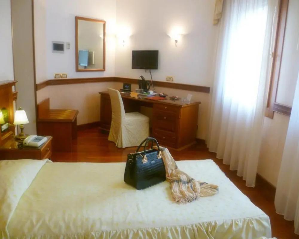 фото Hotel Minerva