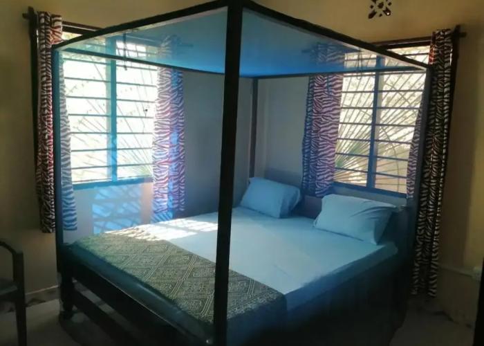 Diani Travelers Guest House