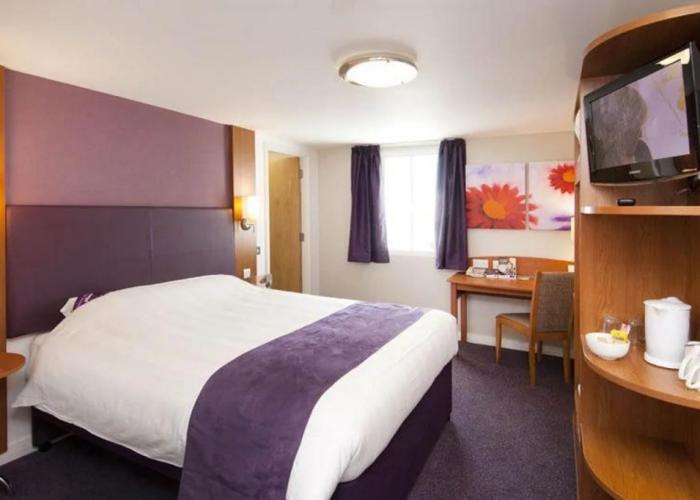 Premier Inn Glenrothes