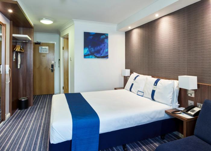 Holiday Inn Express Glenrothes by IHG