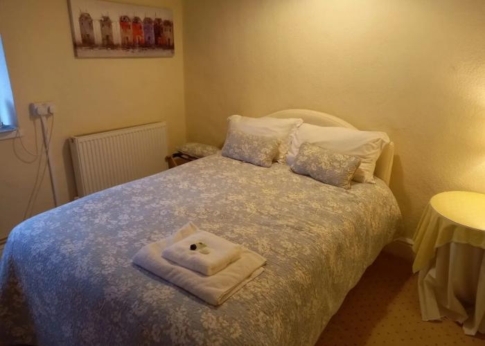 Bickleigh Castle Hotel