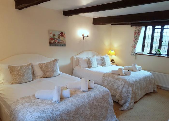 Bickleigh Castle Hotel