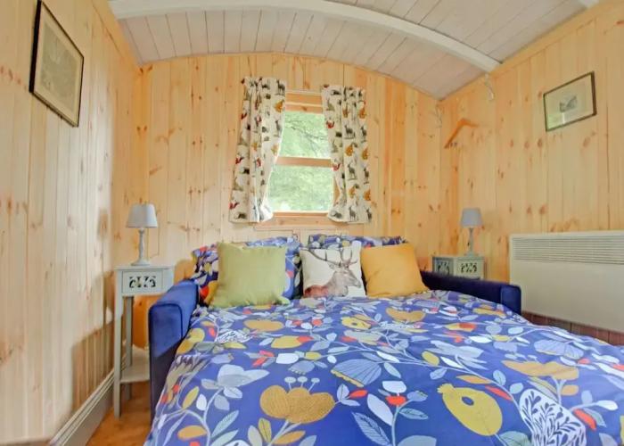 Holiday Home With Hill View & Garden