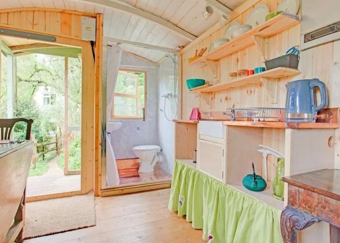 Holiday Home With Hill View & Garden