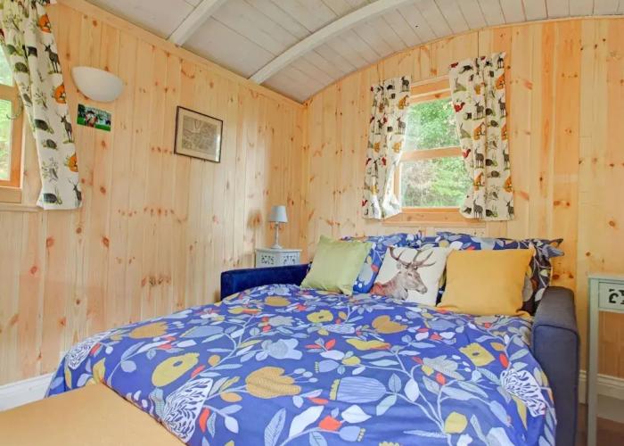Holiday Home With Hill View & Garden