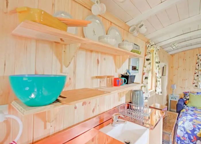 Holiday Home With Hill View & Garden