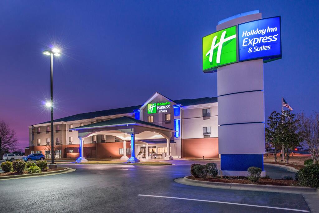 Holiday Inn Express & Suites Lonoke by IHG