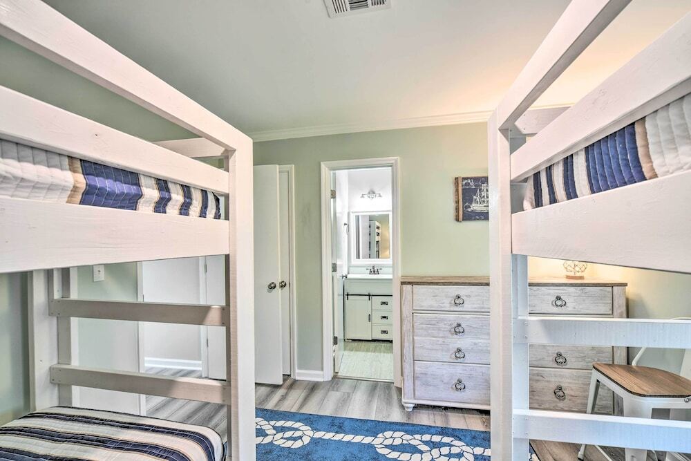 Sunny Edisto Island Duplex - Half Mile to Beach!