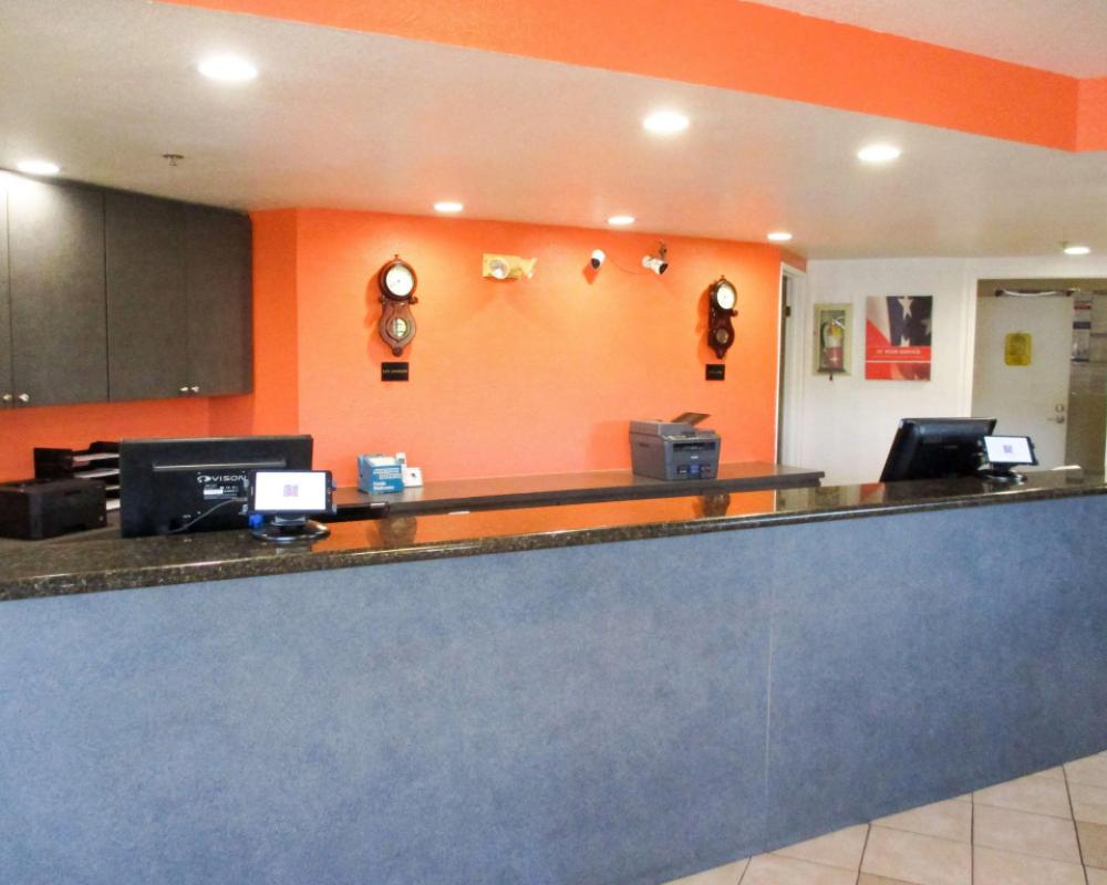 Rodeway Inn & Suites Thousand Palms - Rancho Mirage