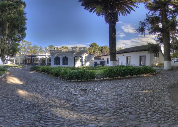 Hosteria Hacienda Pinsaqui