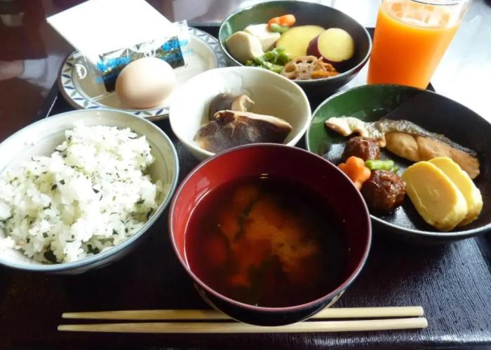 Kuwana Park Hotel