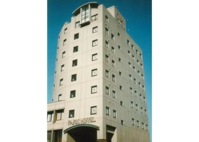 Kuwana Park Hotel