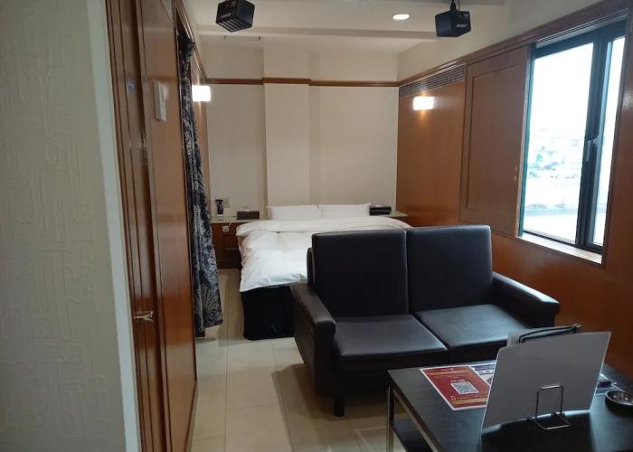 HOTEL C-PLUS - Adults Only