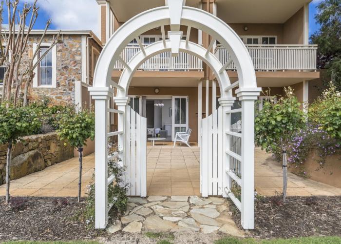 Grand Mercure Basildene Manor Accor Vacation Club Apartments