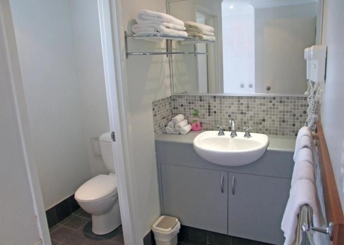 Adamsons Riverside Accommodation