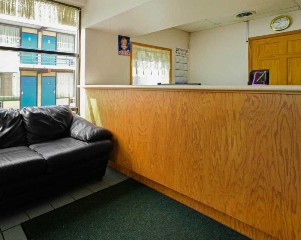 Loyalty Inn Maryville