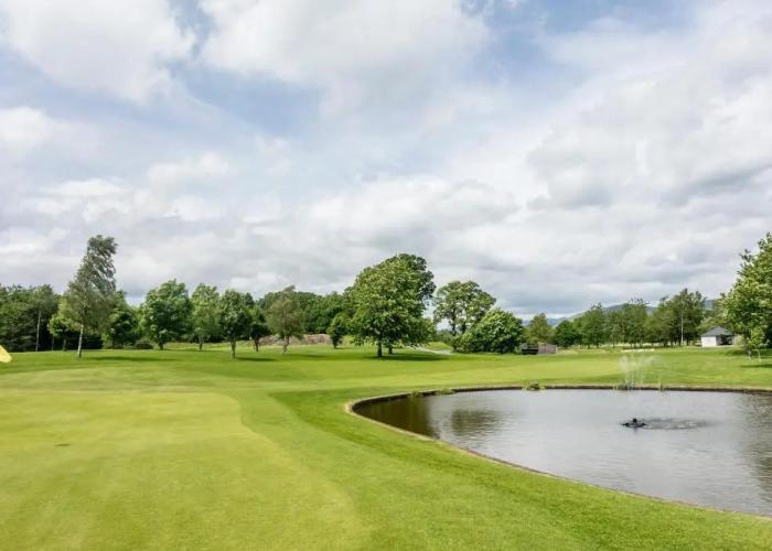 Golf Apartment @ Carus Green