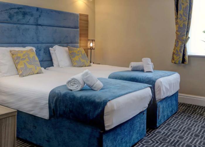 Stonecross Manor Hotel