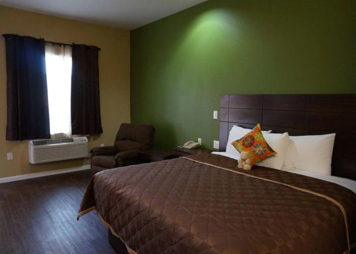 Texas Bungalows Hotel & Hotel Que at Lakeline Austin Cedar Park