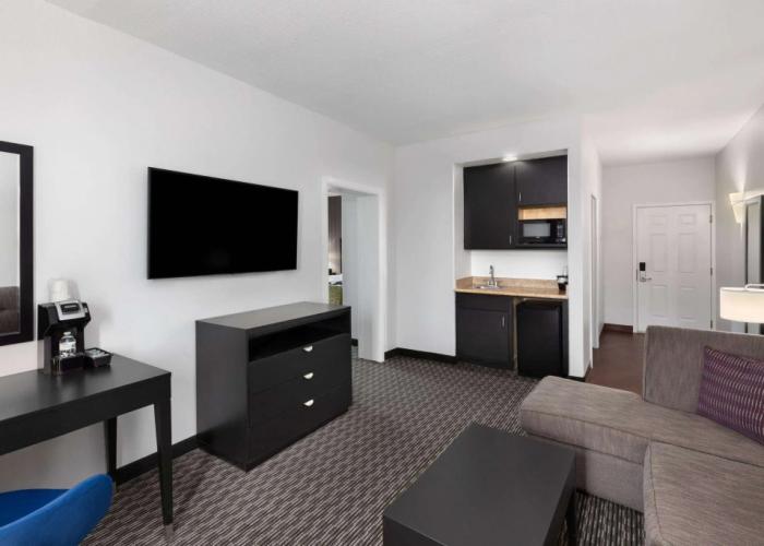 La Quinta Inn & Suites by Wyndham Austin - Cedar Park