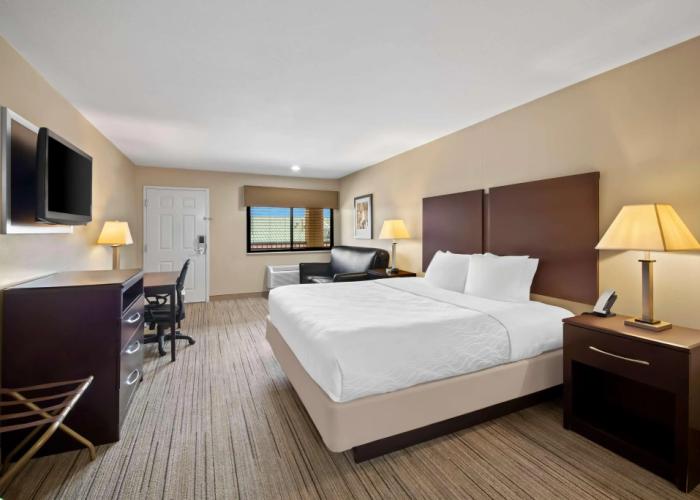 Best Western Cedar Inn