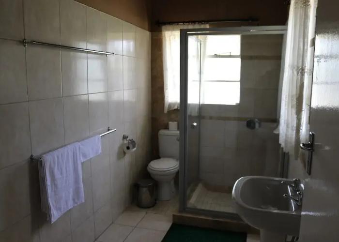 Ganda Lodge